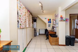 Kitchen - click for photo gallery